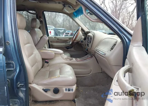 1998 Lincoln Navigator z USA, uszkodzony, nr VIN 5LMTUQ8L5WLJ53924